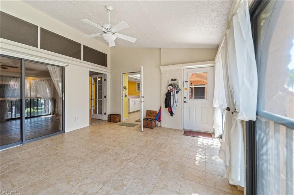 5510 SW 4th PL 607-12