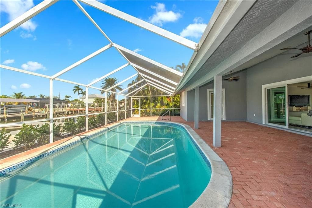 16 Palmview BLVD-23