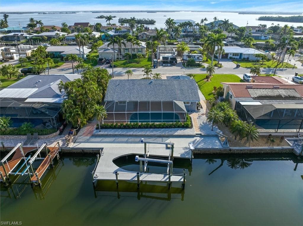 16 Palmview BLVD-38