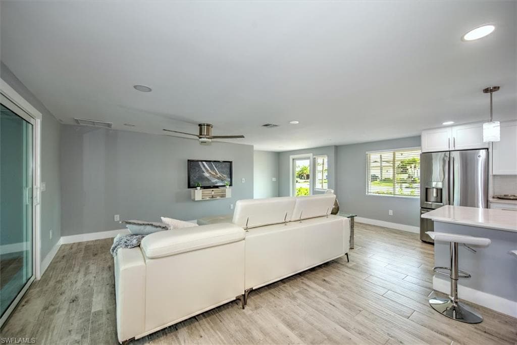 16 Palmview BLVD-10