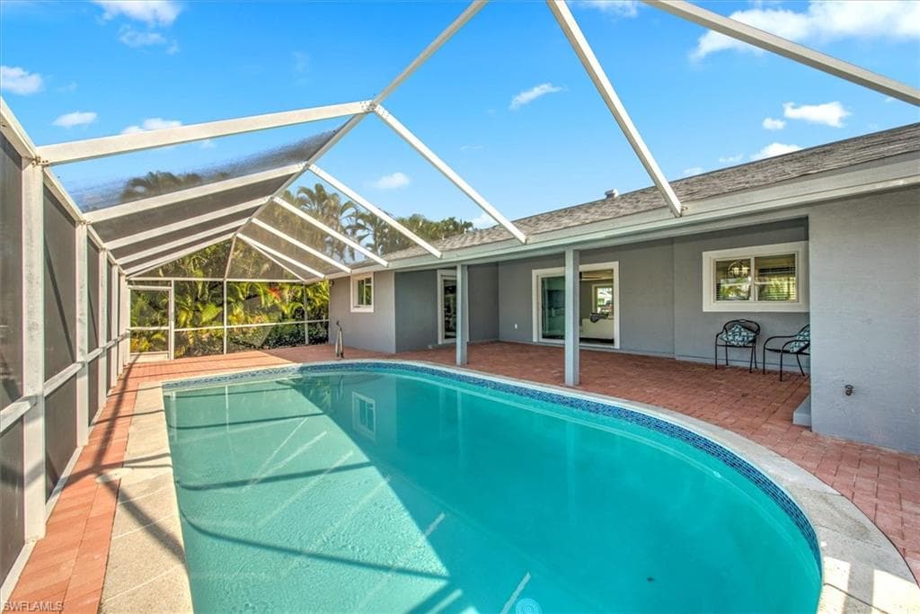 16 Palmview BLVD-18