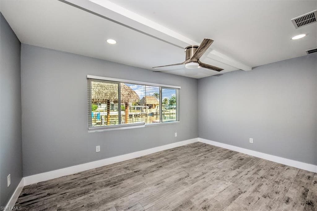 127 Albatross ST-18