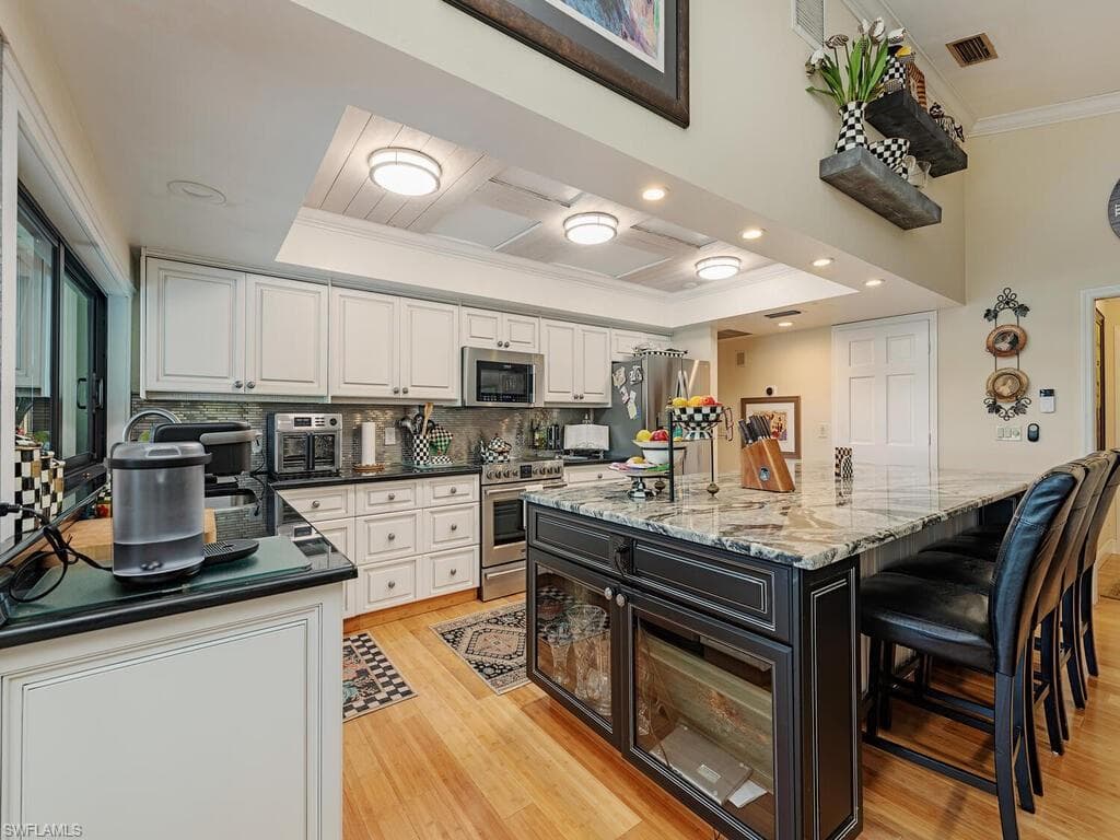 431 Forest Hills BLVD-13