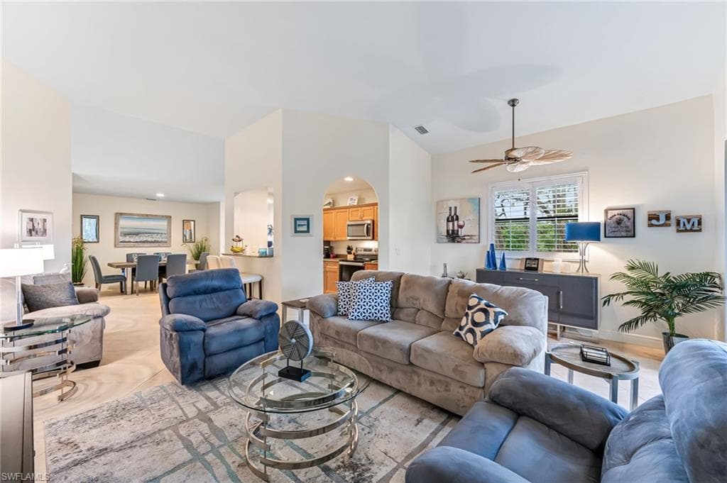27001 Serrano WAY 201-6