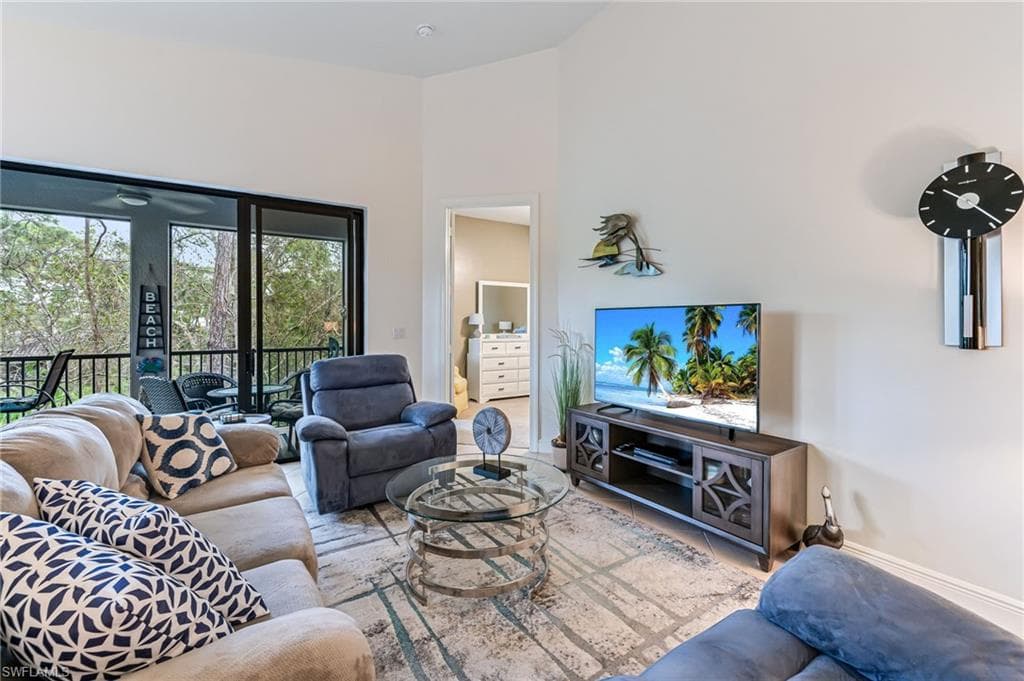 27001 Serrano WAY 201-7