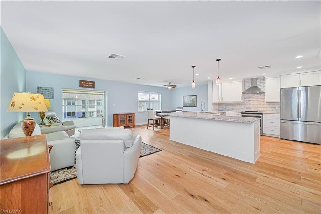 3390 N Key DR 6-10