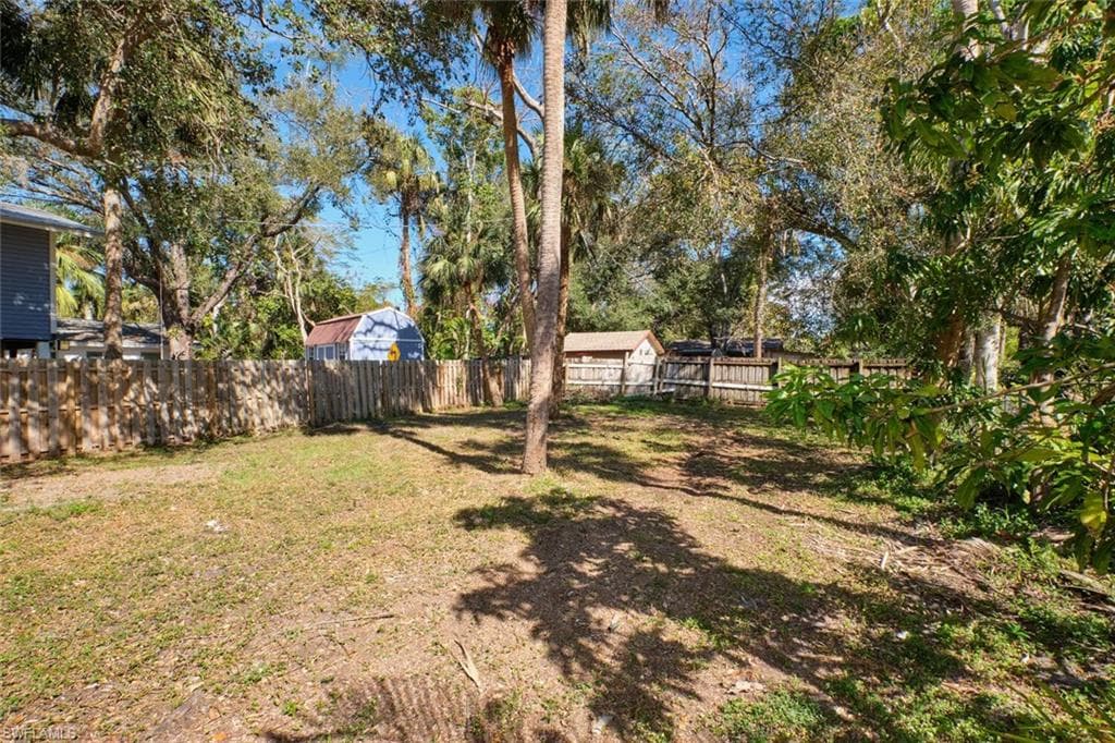 213 Delray AVE-8