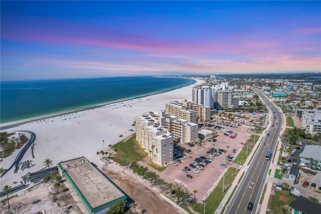 6670 Estero BLVD A104-1