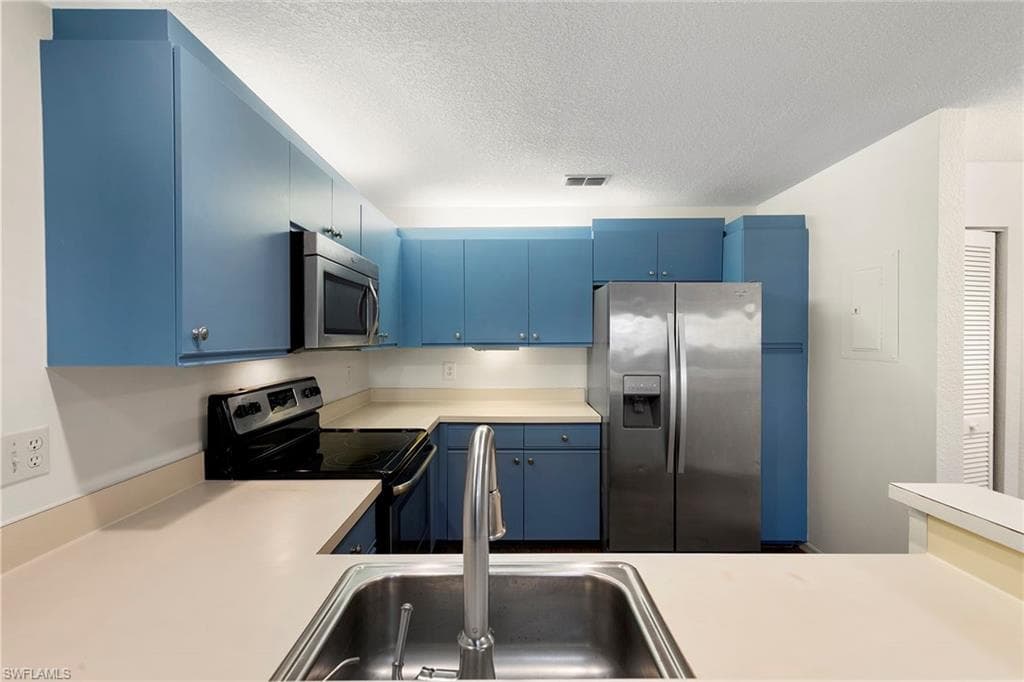 55 Emerald Woods DR C4-8