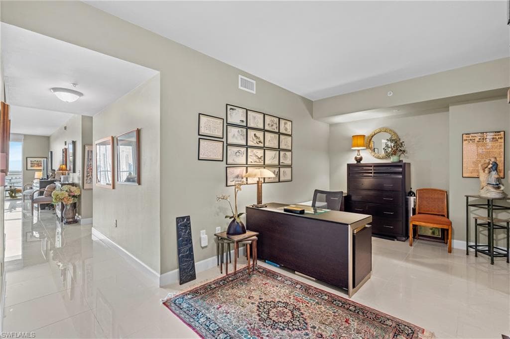 3000 Oasis Grand BLVD 2203-6