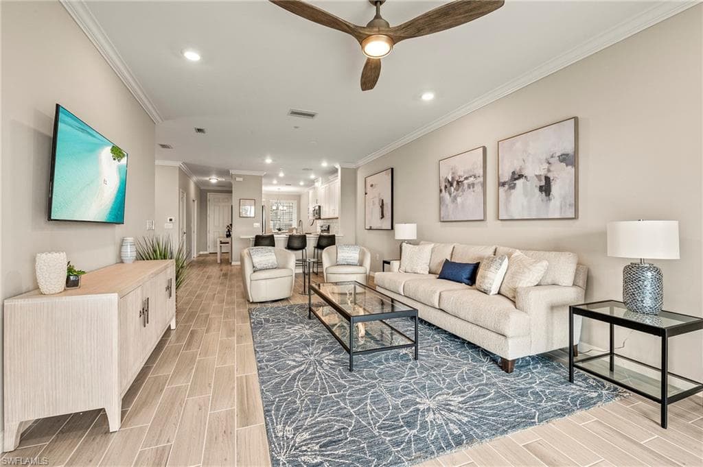 11821 Venetian Lagoon DR 104-10