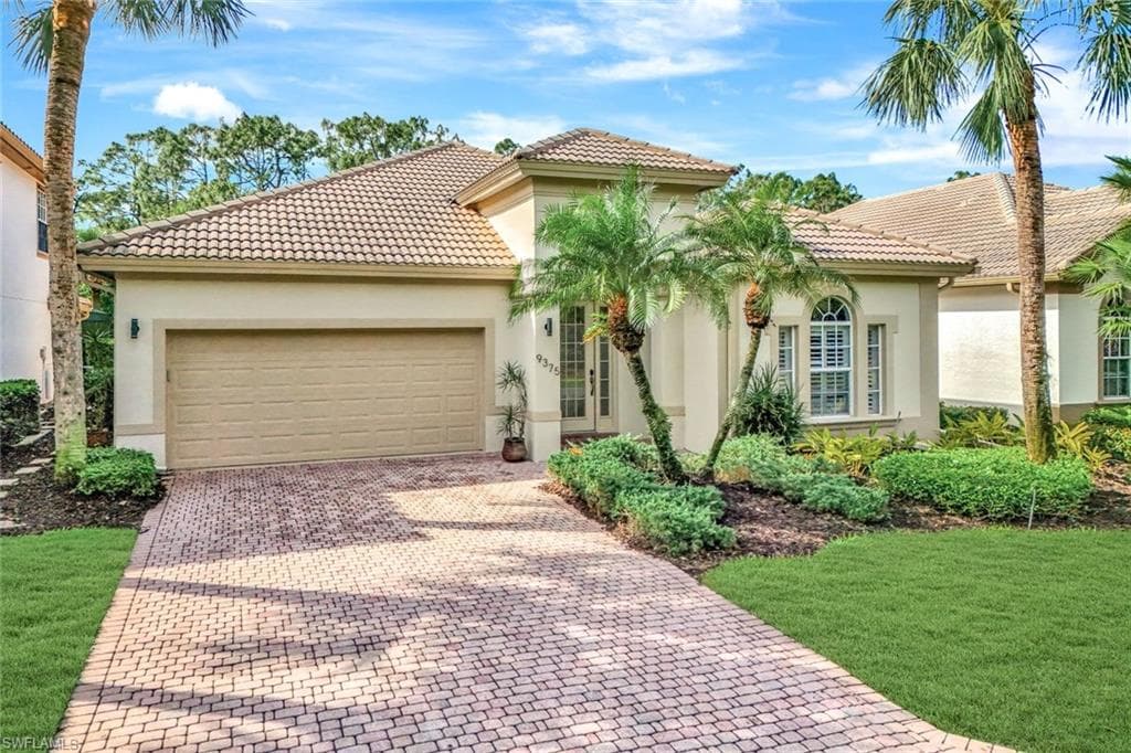 9375 Oak Strand DR-3
