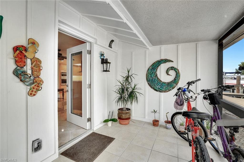 1405 Curlew AVE 3-2