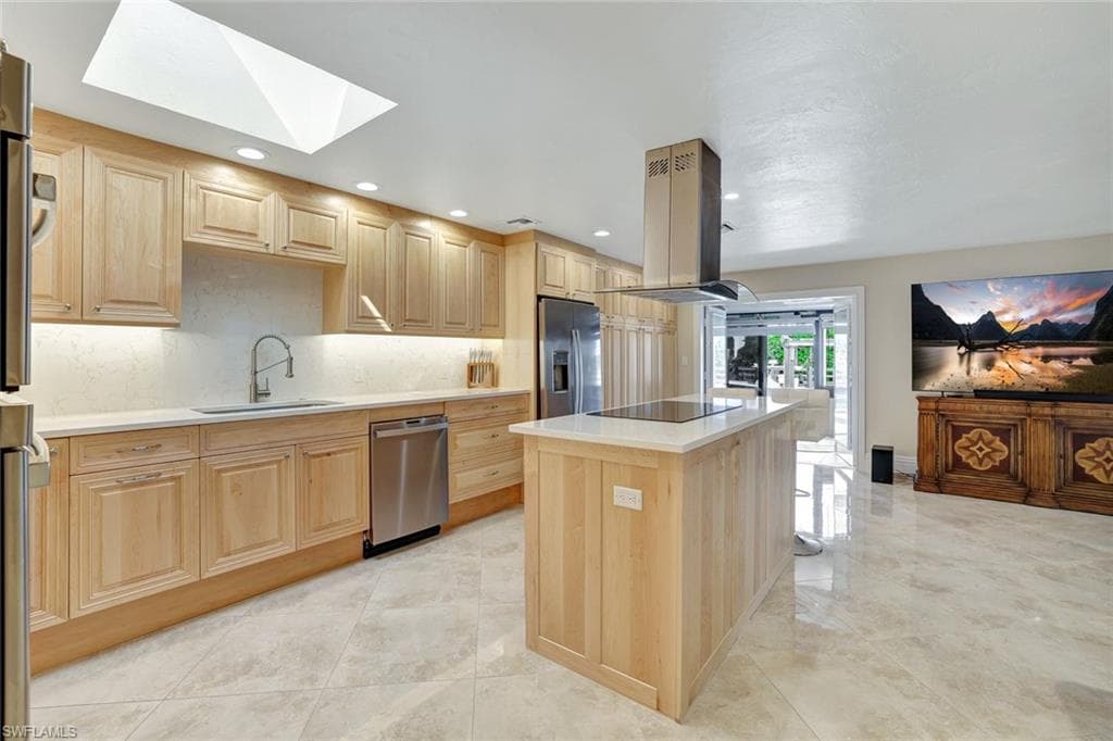 1405 Curlew AVE 3-5
