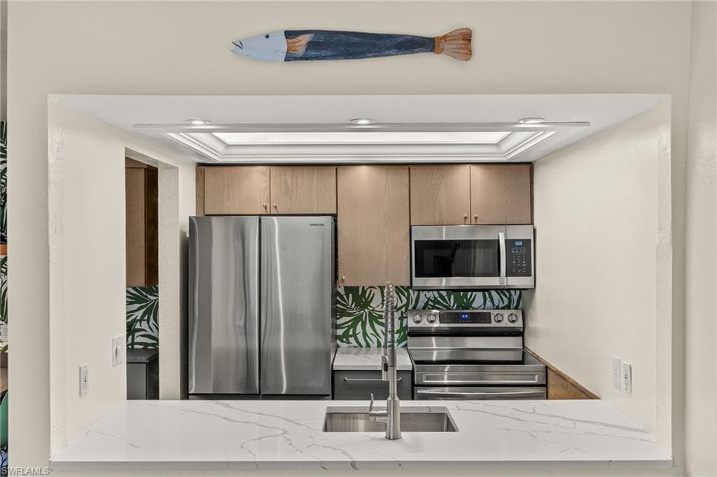 845 E Gulf DR 212-13