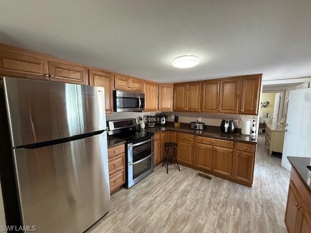 27366 Bourbonniere DR-15