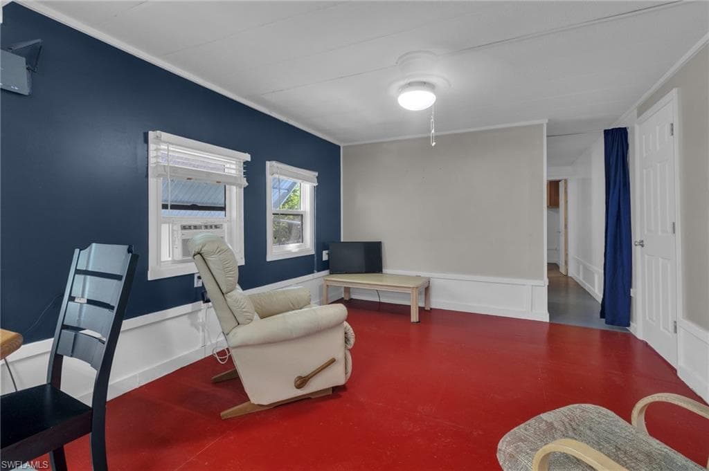 238 Mamie ST-32