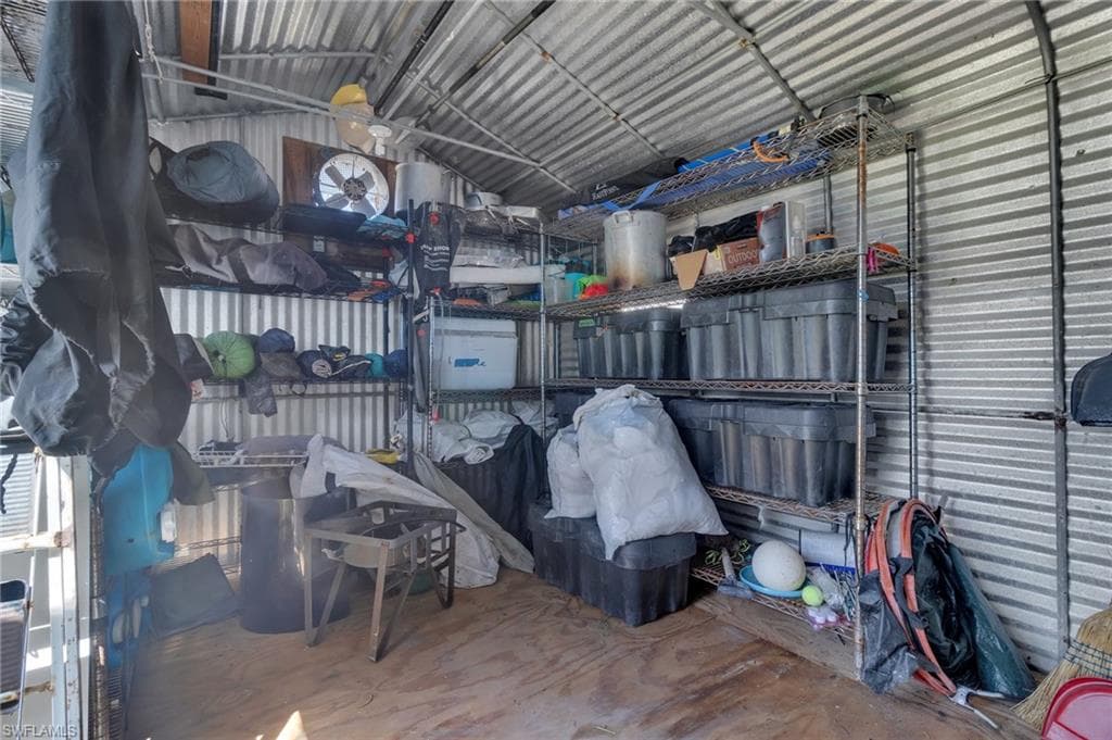 238 Mamie ST-41