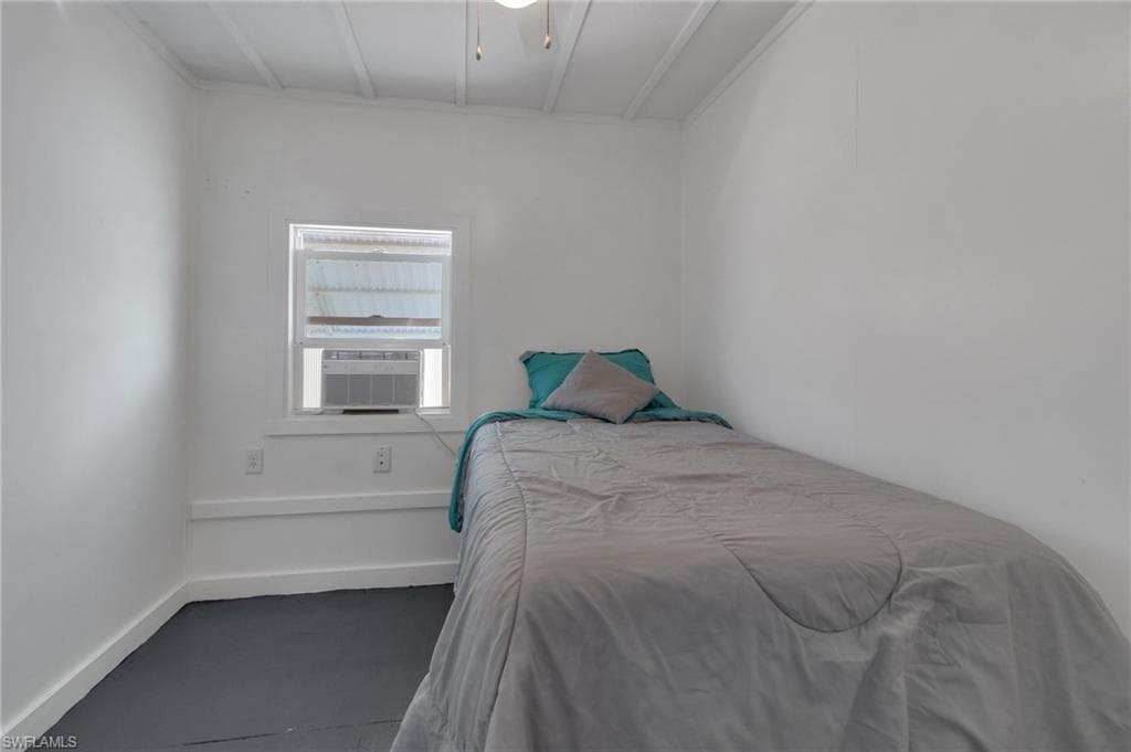 238 Mamie ST-40