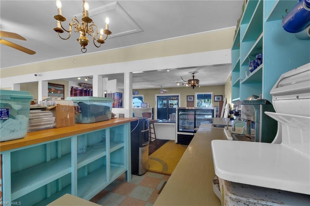 238 Mamie ST-21