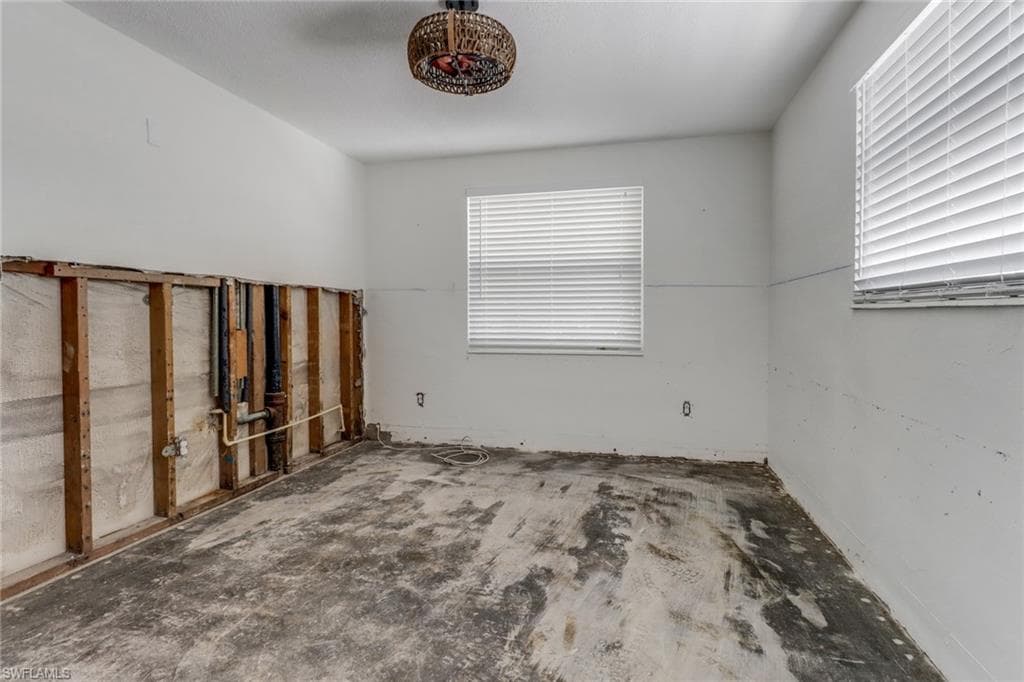 2686 Clyde ST-30