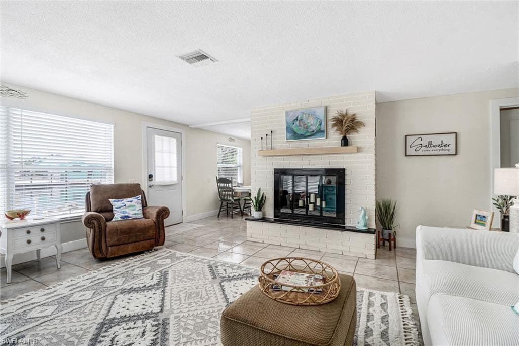 2686 Clyde ST-19