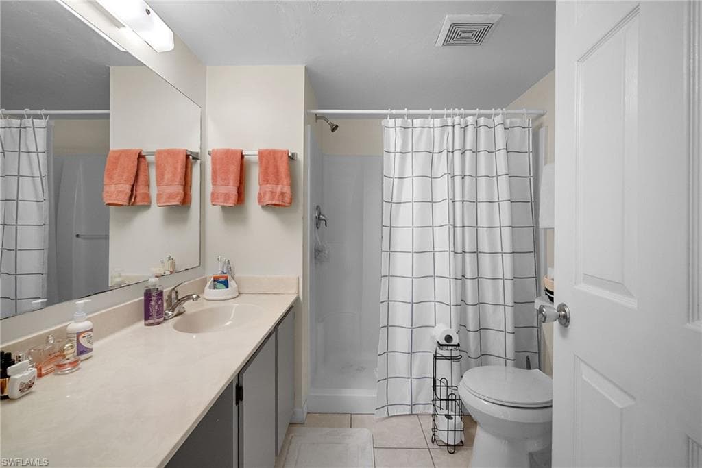 144 Cypress WAY E 707-8