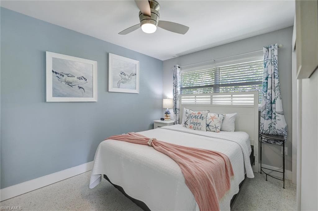 1012/1014 E Gulf DR-16