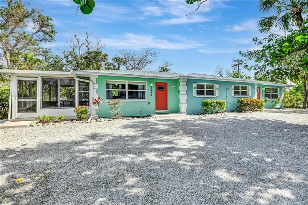 1012/1014 E Gulf DR-1