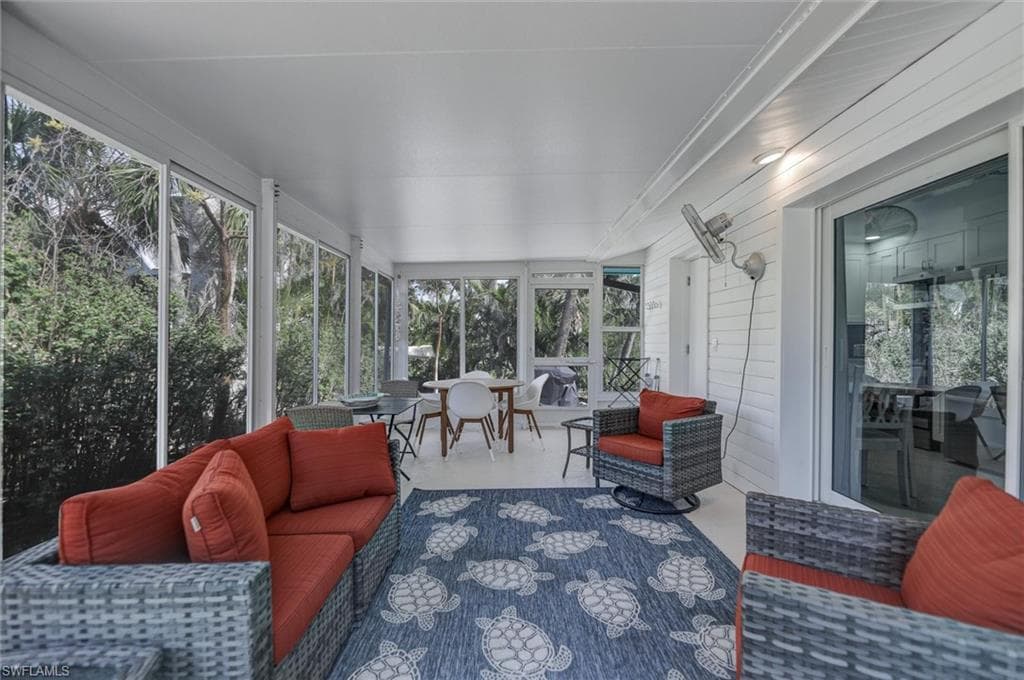 1012/1014 E Gulf DR-10