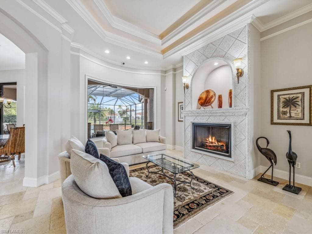16509 Cellini LN-7