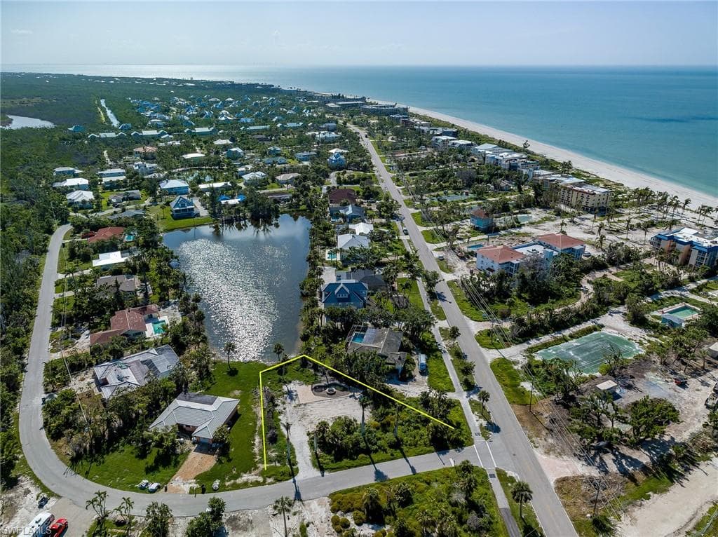 327 Palm Lake DR-12