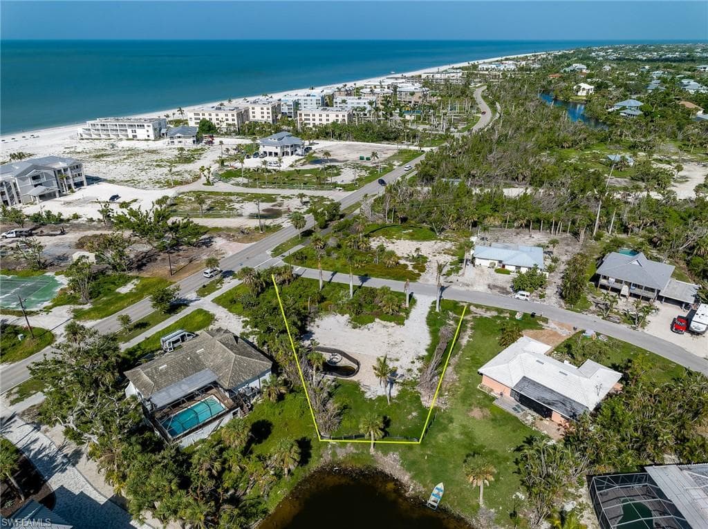 327 Palm Lake DR-8