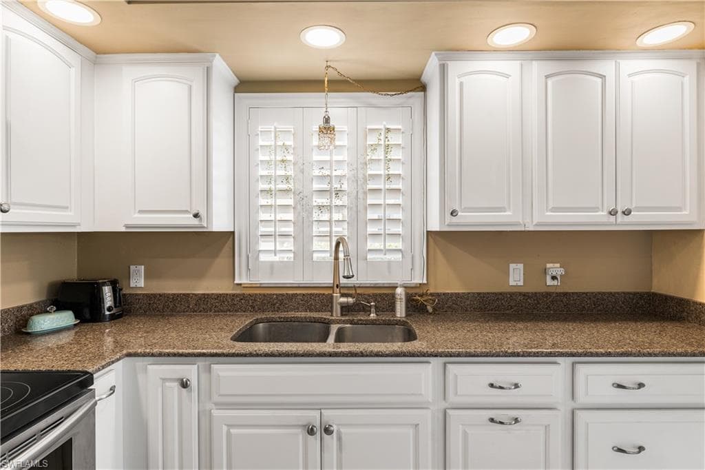 14983 Rivers Edge CT 129-13