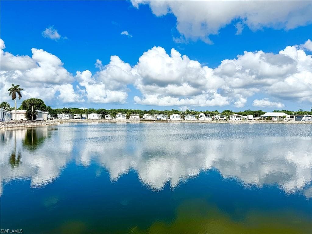 371 Imperial Wilderness BLVD-17