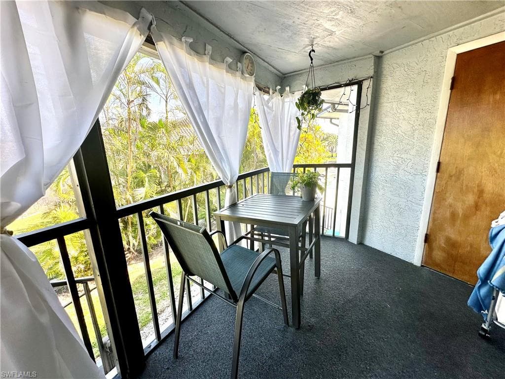 1521 SW 47th TER 201-16