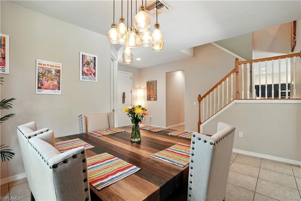 3268 Aralia CT E-17
