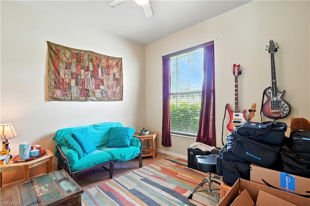 3268 Aralia CT E-33