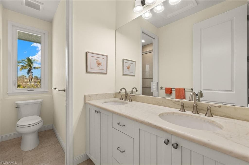 2190 Camino Del Mar DR-33