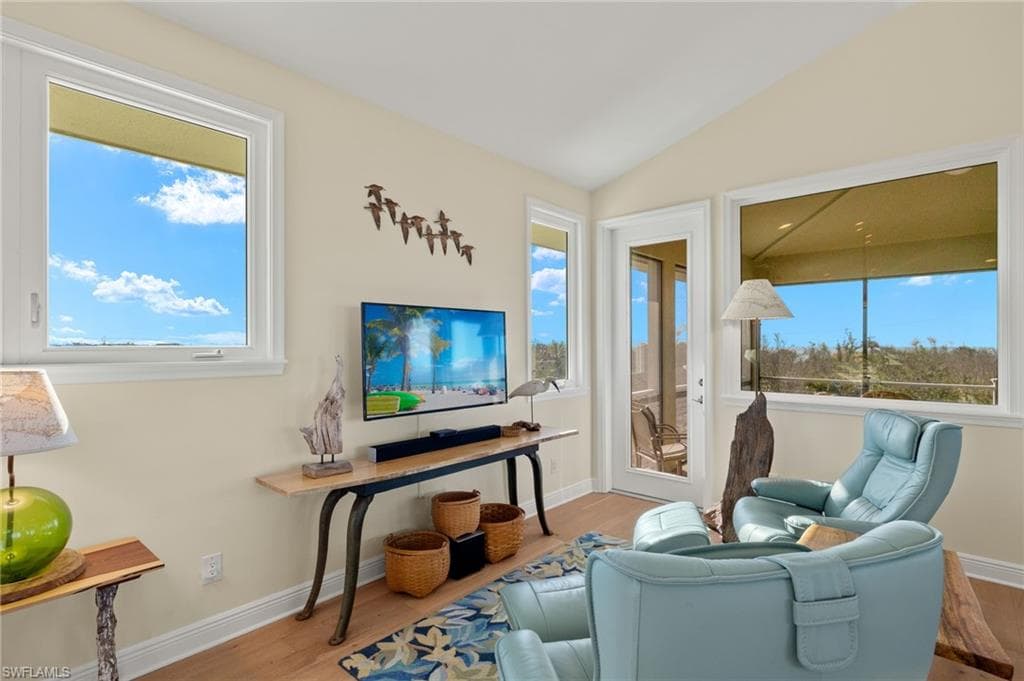 2190 Camino Del Mar DR-18
