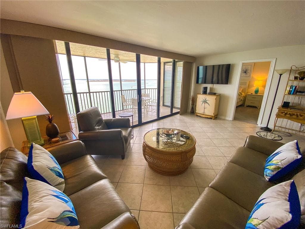 17170 Harbour Point DR 734-4