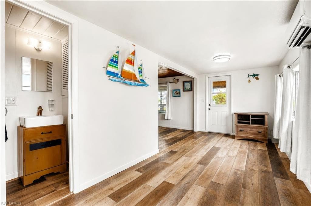 340 Crescent ST-17