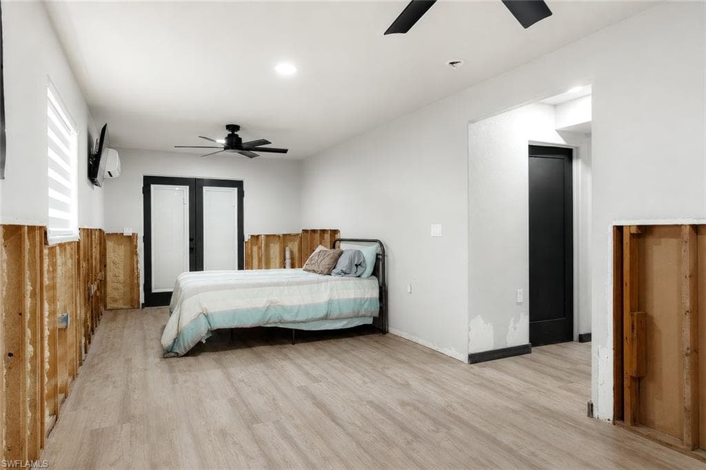 340 Crescent ST-28