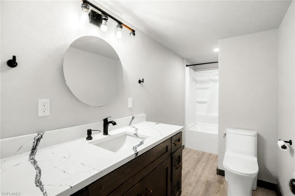 340 Crescent ST-30