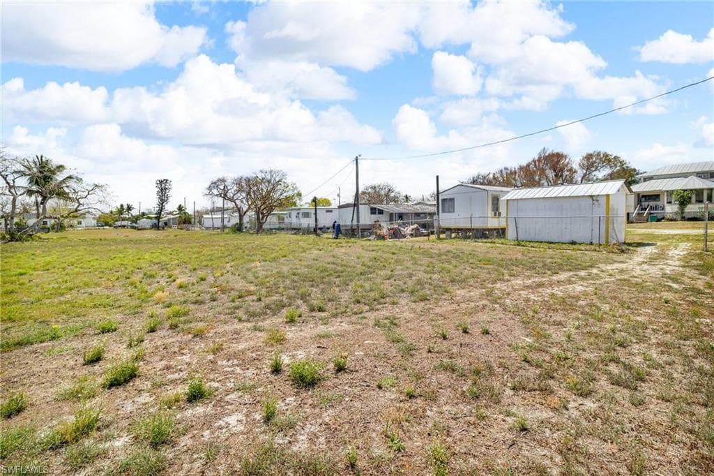 1165 Rewis DR-15