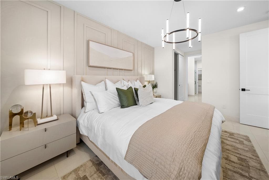 6092 Barbara CIR-21