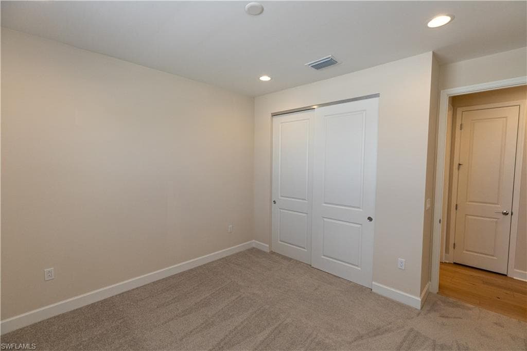 3384 Meloy DR-25