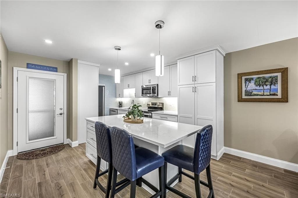 232 Banyan BLVD 232-5
