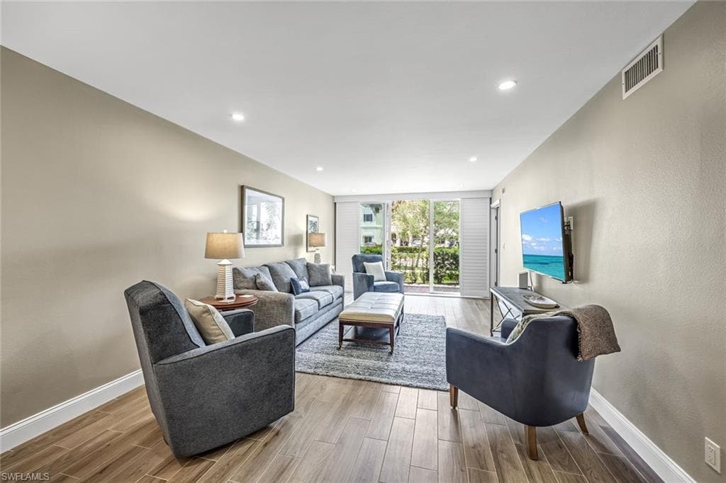 232 Banyan BLVD 232-11