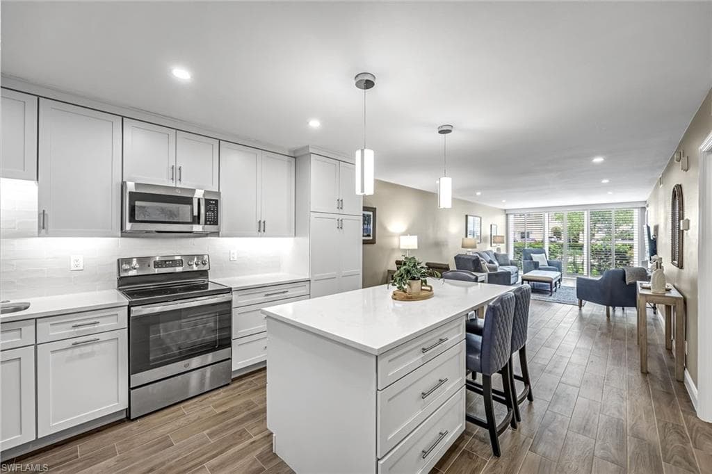 232 Banyan BLVD 232-4